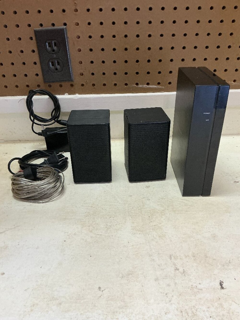 Samsung SWA-8500S/ZA Rear Speaker Kit Receiver + 2 PS-KS1-1 Speakers